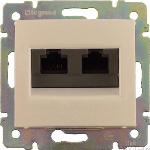 Розетка компьютерная двойная (UTP, Cat5e) Valena - белый Розетка компьютерная двойная (UTP, Cat5e) Valena - белый